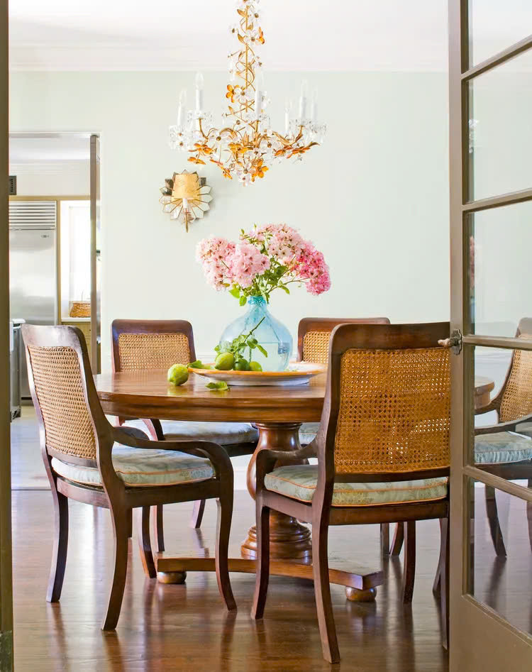 Những màu sơn thịnh hành nhất trong năm 2025 - Hình 7 Nhung mau son thinh hanh nhat trong nam 2025-Hinh-7