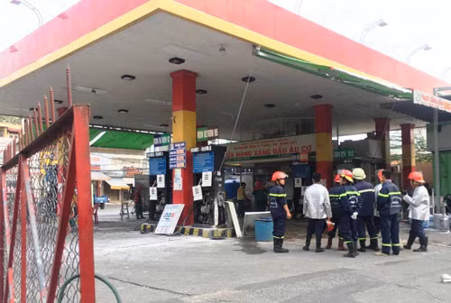 Suyt xay ra tham hoa trong vu chay no kinh hoang cay xang