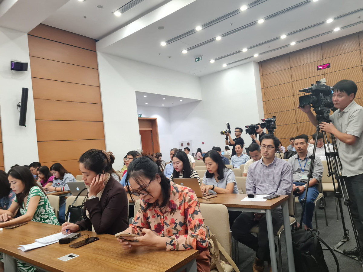 Kỳ họp thứ 6: Không chất vấn Bộ trưởng theo nhóm lĩnh vực phụ trách - Hình 2 Ky hop thu 6: Khong chat van Bo truong theo nhom linh vuc phu trach-Hinh-2