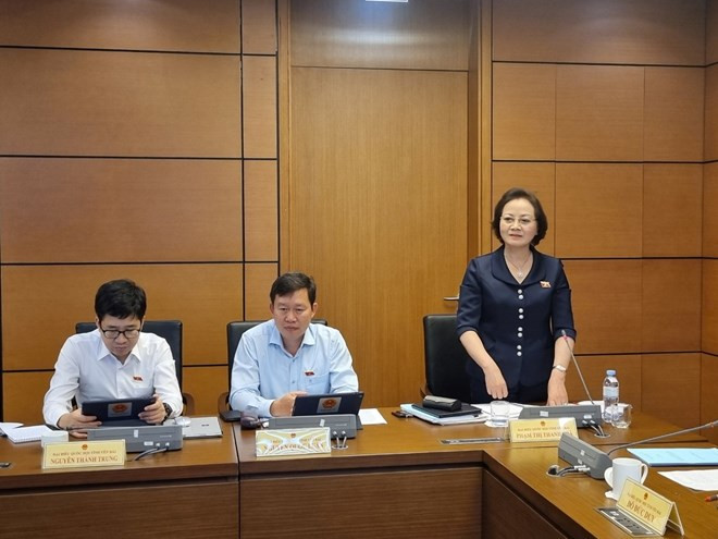 Bo truong Noi vu: Cai cach tien luong nang cao nang suat lao dong