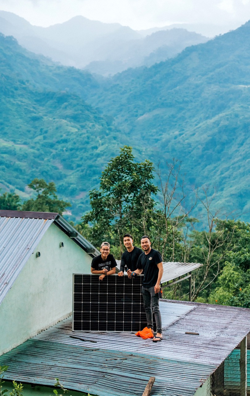 Anh Hồ Hoàng Liêm: Người “cõng” ước mơ lên núi - Hình 7 Anh Ho Hoang Liem: Nguoi “cong” uoc mo len nui-Hinh-7