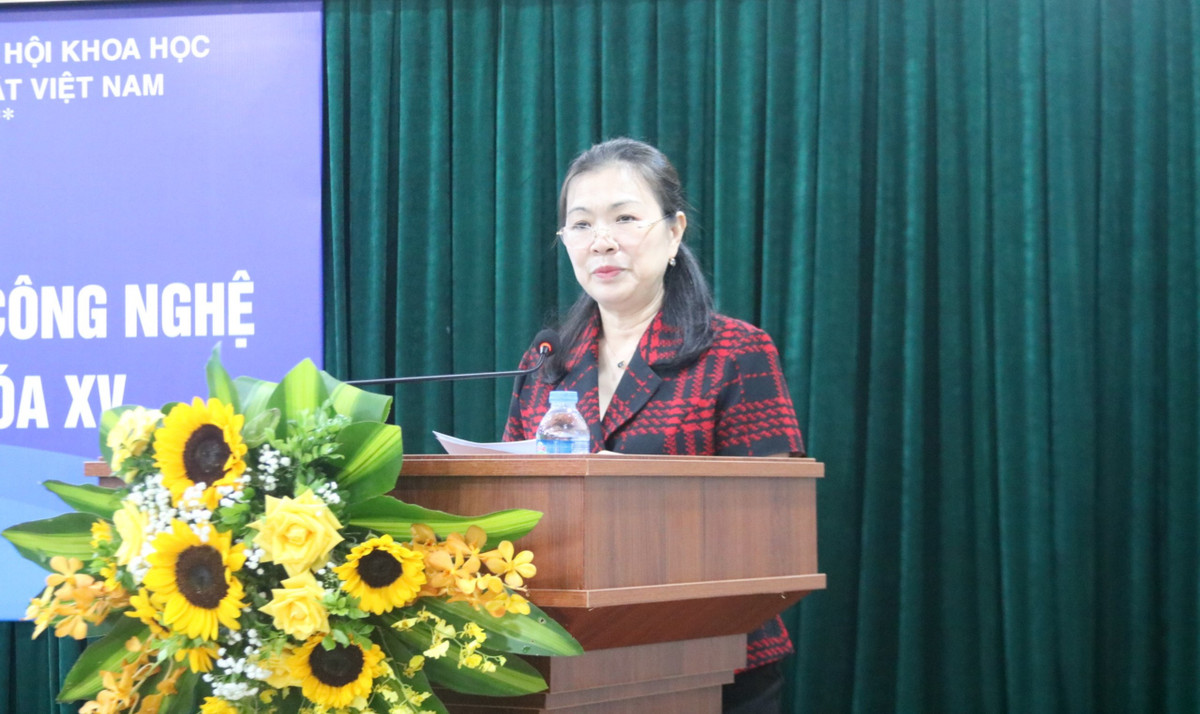 VUSTA lay y kien cua tri thuc truoc ky hop thu 6, Quoc hoi khoa XV-Hinh-5