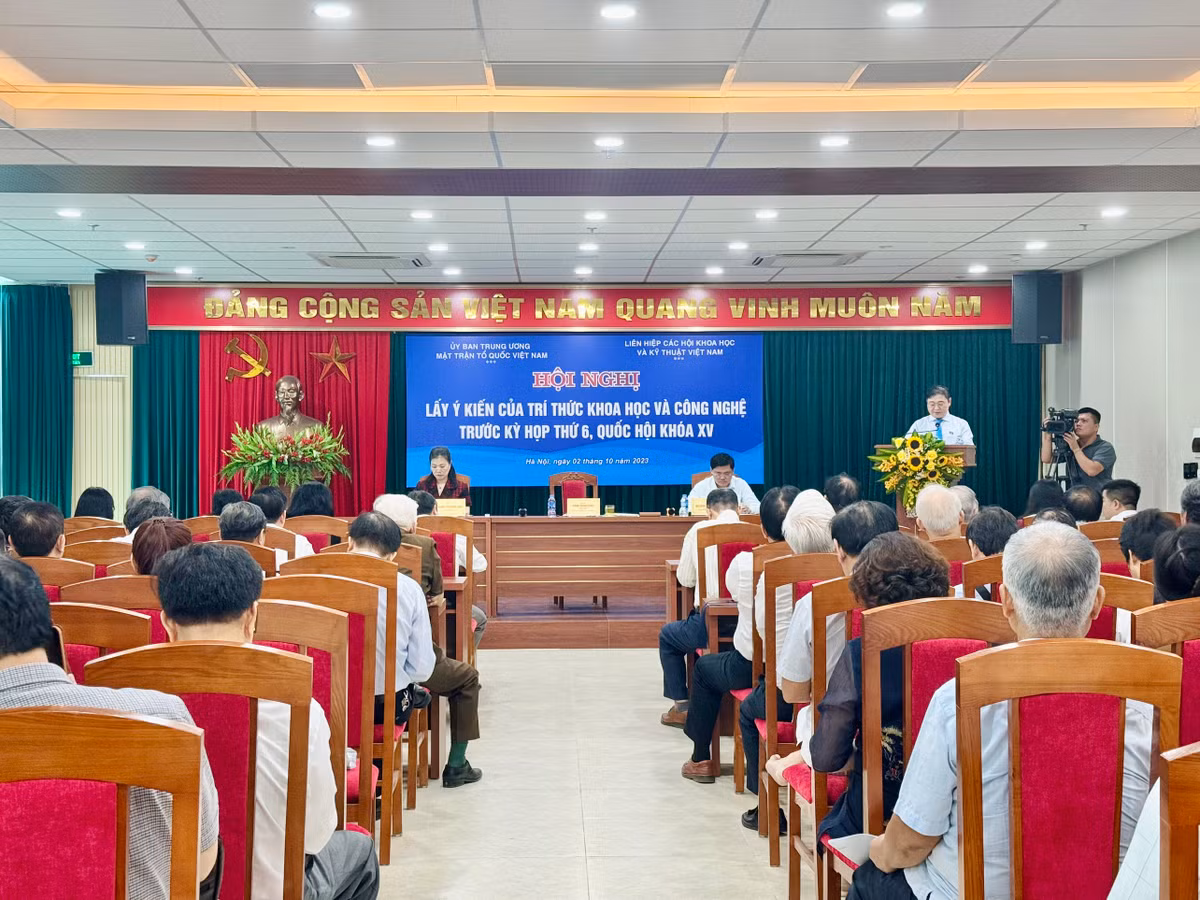 VUSTA lay y kien cua tri thuc truoc ky hop thu 6, Quoc hoi khoa XV