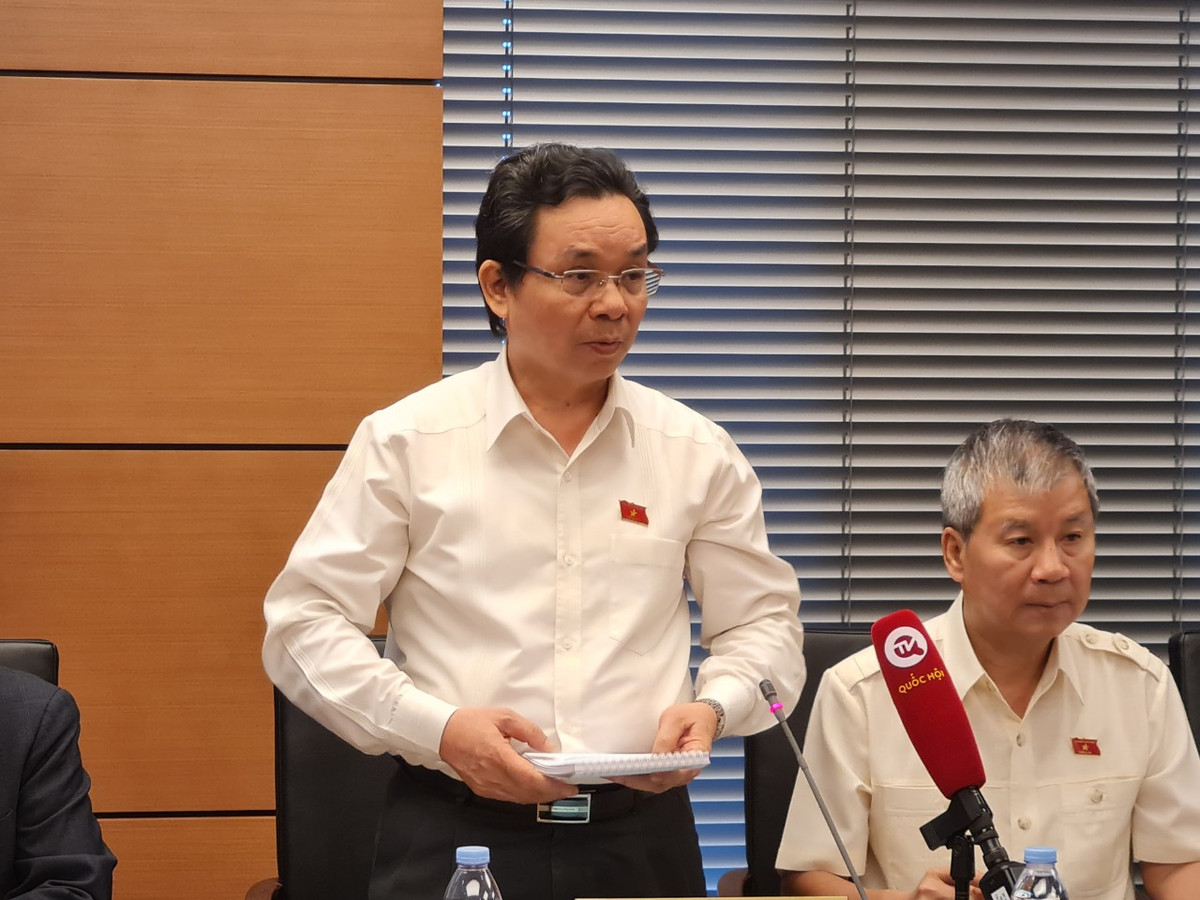 ĐBQH: Tình trạng cán bộ sợ trách nhiệm lan sang cả khu vực doanh nghiệp DBQH: Tinh trang can bo so trach nhiem lan sang ca khu vuc doanh nghiep