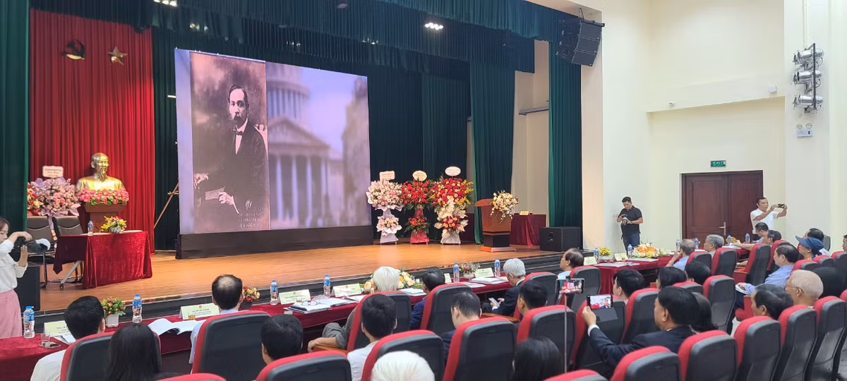 Luat su Phan Van Truong: Tron ven tam guong mot tri thuc tien phong