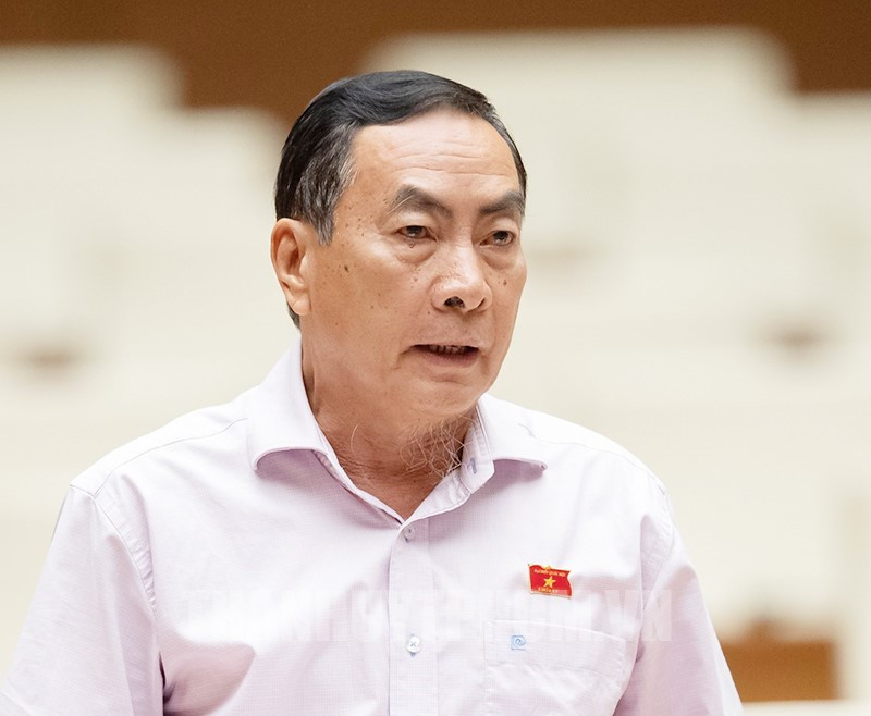 Vụ “chuyến bay giải cứu”: 54 bị cáo trước vành móng ngựa, còn ai “núp trong bóng tối”? - Hình 2 Vu “chuyen bay giai cuu”: 54 bi cao truoc vanh mong ngua, con ai “nup trong bong toi”?-Hinh-2