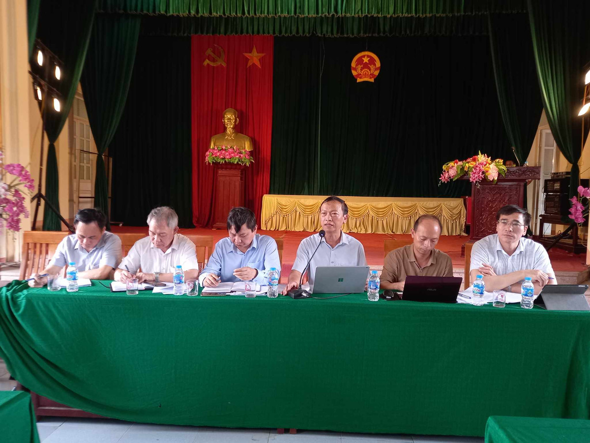 Hải Dương: Nỗi lo của 19 hộ xã Cẩm Hưng sinh sống dưới đường điện 220 kV - Hình 4 Hai Duong: Noi lo cua 19 ho xa Cam Hung sinh song duoi duong dien 220 kV-Hinh-4