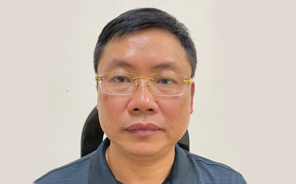 Tịch thu sung vào ngân sách nhà nước 600 triệu đồng của bị cáo Phan Thị Mai - Giám đốc Công ty CP Quốc tế Sao Hà Nội; tịch thu sung vào ngân sách nhà nước 1,4 tỉ đồng của Trần Hồng Hà - Giám đốc Công ty TNHH Cung ứng Nguồn nhân lực và Thương mại Quốc tế Sao Việt...