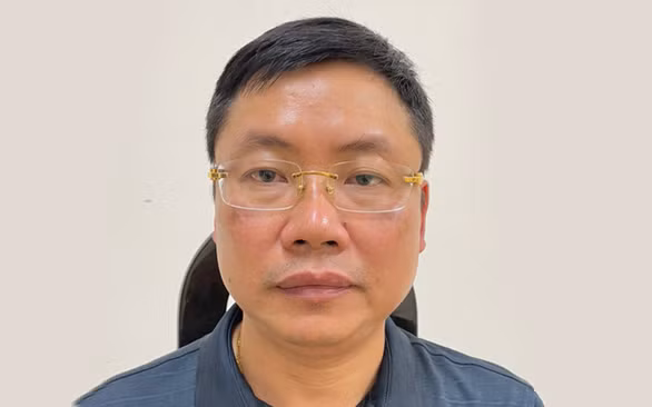 Tịch thu sung vào ngân sách nhà nước 600 triệu đồng của bị cáo Phan Thị Mai - Giám đốc Công ty CP Quốc tế Sao Hà Nội; tịch thu sung vào ngân sách nhà nước 1,4 tỉ đồng của Trần Hồng Hà - Giám đốc Công ty TNHH Cung ứng Nguồn nhân lực và Thương mại Quốc tế Sao Việt...