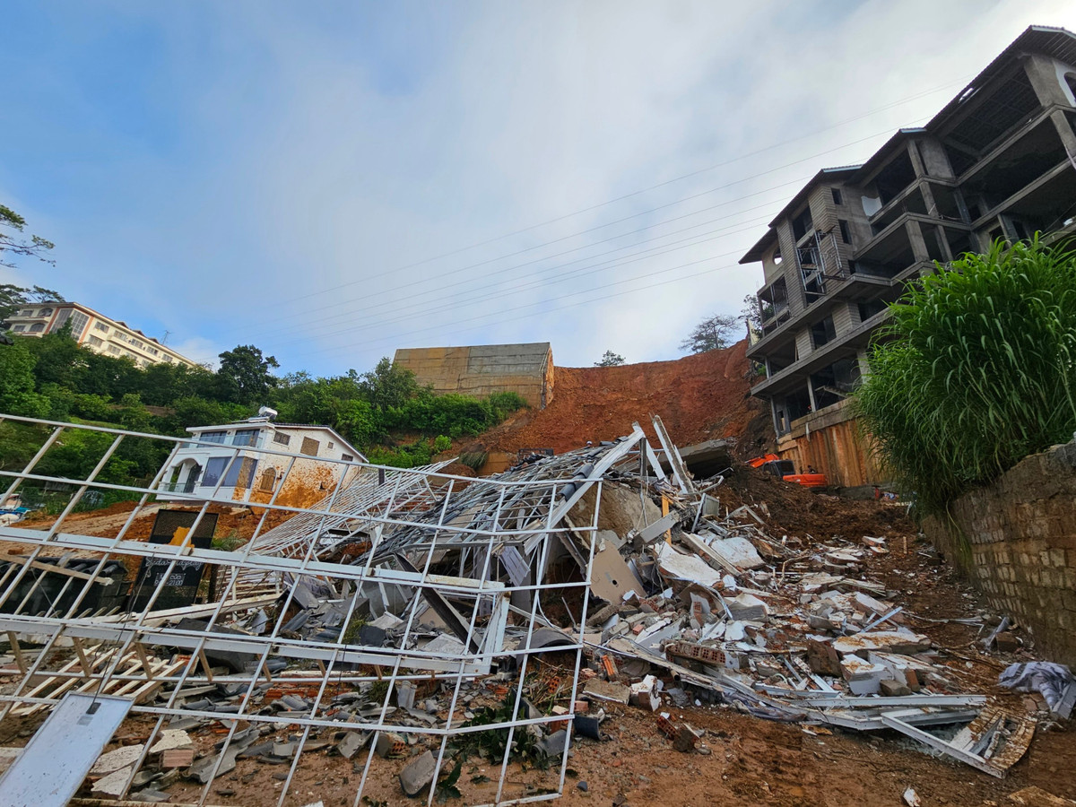 Sạt lở 2 người thiệt mạng tại Đà Lạt: Kết quả điều tra ban đầu? Sat lo 2 nguoi thiet mang tai Da Lat: Ket qua dieu tra ban dau?