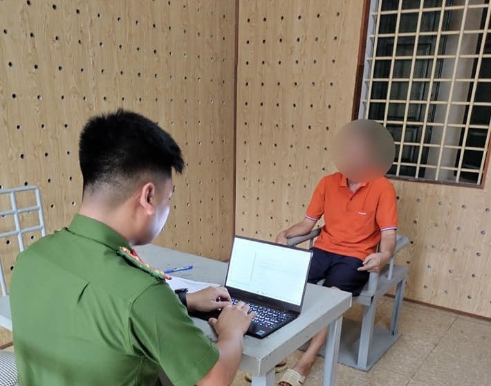 Hải Dương: Một chủ nhà nghỉ bị bắt vì chứa mại dâm Hai Duong: Mot chu nha nghi bi bat vi chua mai dam