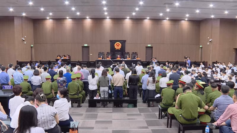 Bị cáo Lê Tuấn Anh nói ''Cuộc đời trước đây thật là đẹp. Khi vụ án diễn ra đã tước đi tất cả của bị cáo''. Bị cáo Nguyễn Mai Anh thì nói rằng ''rất xấu hổ khi phải đứng ở đây ngày hôm nay''.