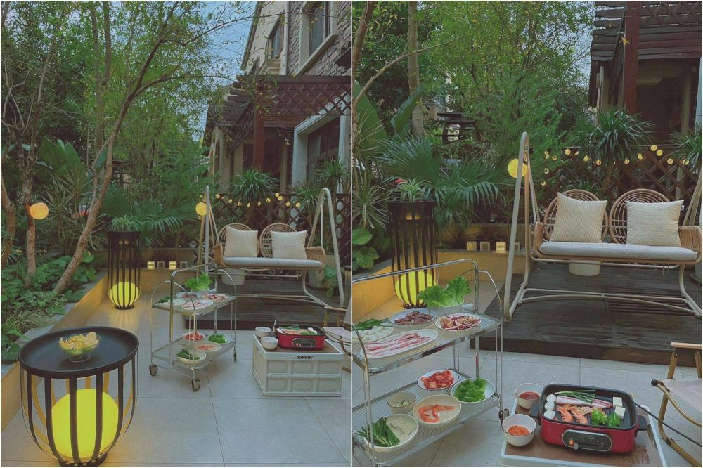 Khi mọi việc gần như đã hoàn thành, điều cuối cùng chị An cần làm là bổ sung thêm bộ bàn ghế nghỉ ngơi ngoài trời đặt tại vườn. Chị An lựa chọn kiểu bàn ghế dạng dã ngoại, nhỏ gọn và rất tiện lợi. Ngoài ra, chị An còn sắm thêm cho khu vườn của mình một chiếc xích đu cho các bé có thể vui chơi ngoài trời sau giờ học.