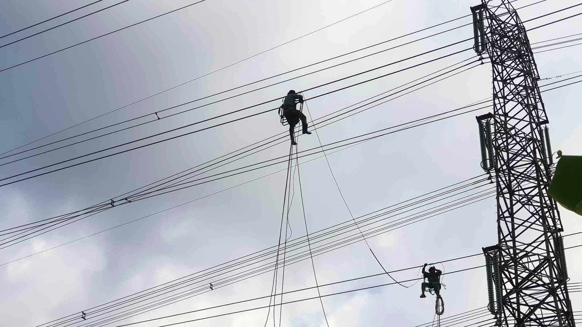 Hai Duong: Bao ve thi cong duong day 220kV qua xa Cam Hung