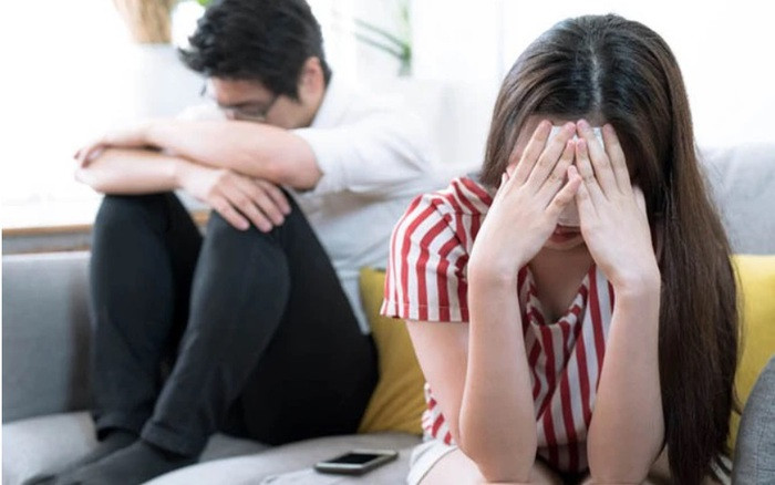 Ban trai doi chia tay neu toi nghi viec de di hoc