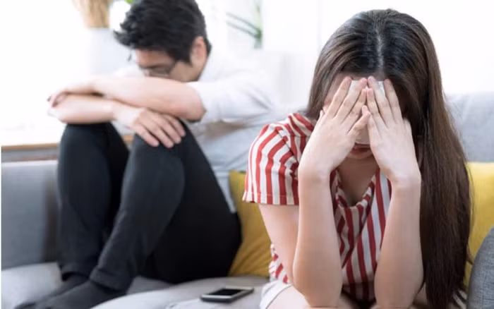 Ban trai doi chia tay neu toi nghi viec de di hoc