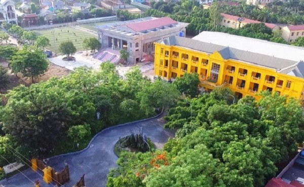 De vo xay nha trai phep, Chu tich UBND thi tran Ke Sat bi ky luat