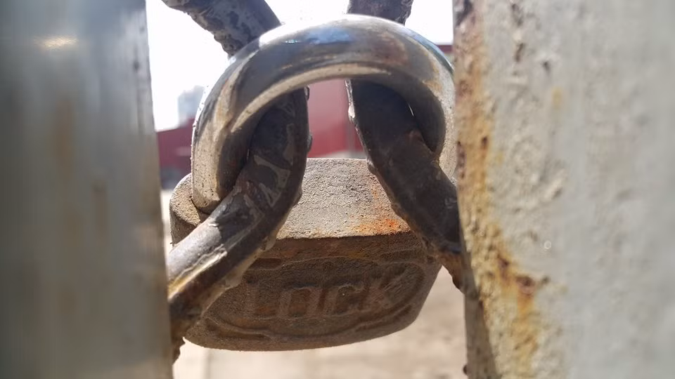 Vi sao nguoi dan Hai Duong kien quyet chan cong ngan can DN hoat dong-Hinh-4