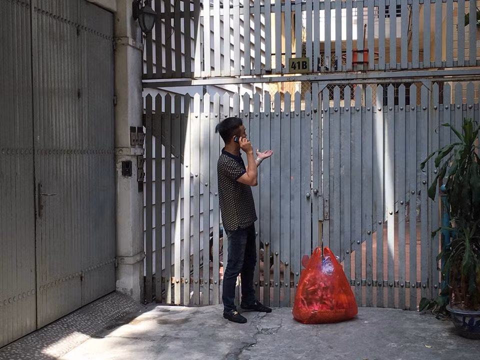 Ông Trần Dương Tùng đến nhà bà Quỳnh Anh với mục đích xin lỗi.