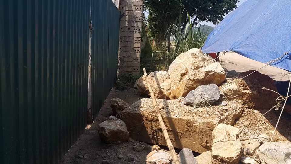 Hai Duong Cong an len tieng viec GD Cty xo leu bat khien dan bi thuong