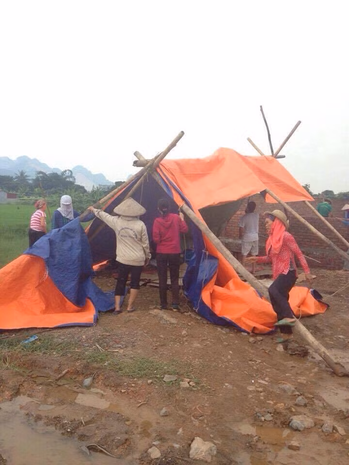 Và dựng lều lán canh không cho công ty này hoạt động.