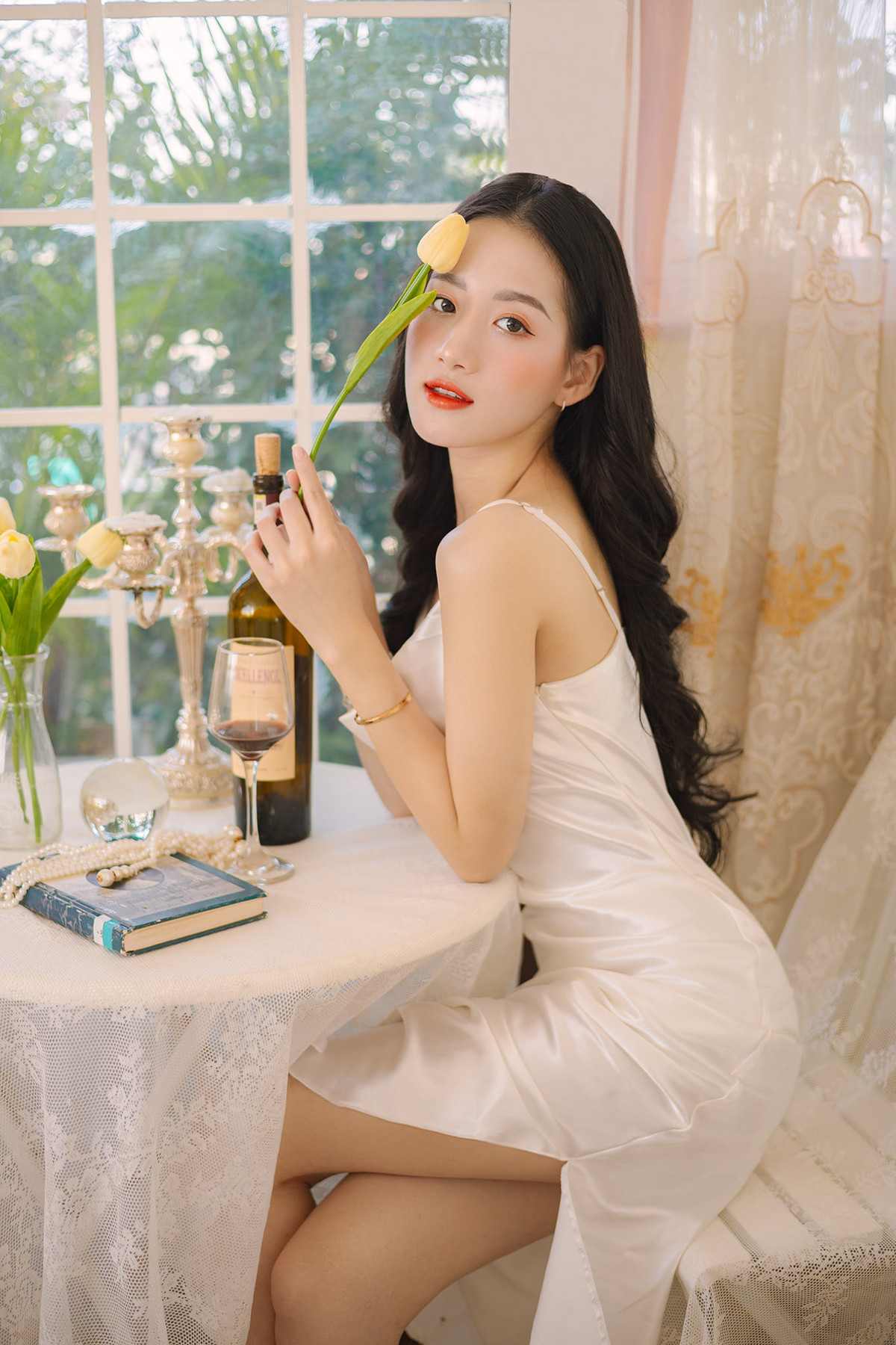 Nhờ sự nổi bật của bản thân, Thu Uyên đã xuất sắc đoạt ngôi vị Hoa khôi - Miss Văn hóa và Du lịch, do trường Đại học Thủ đô Hà Nội tổ chức.