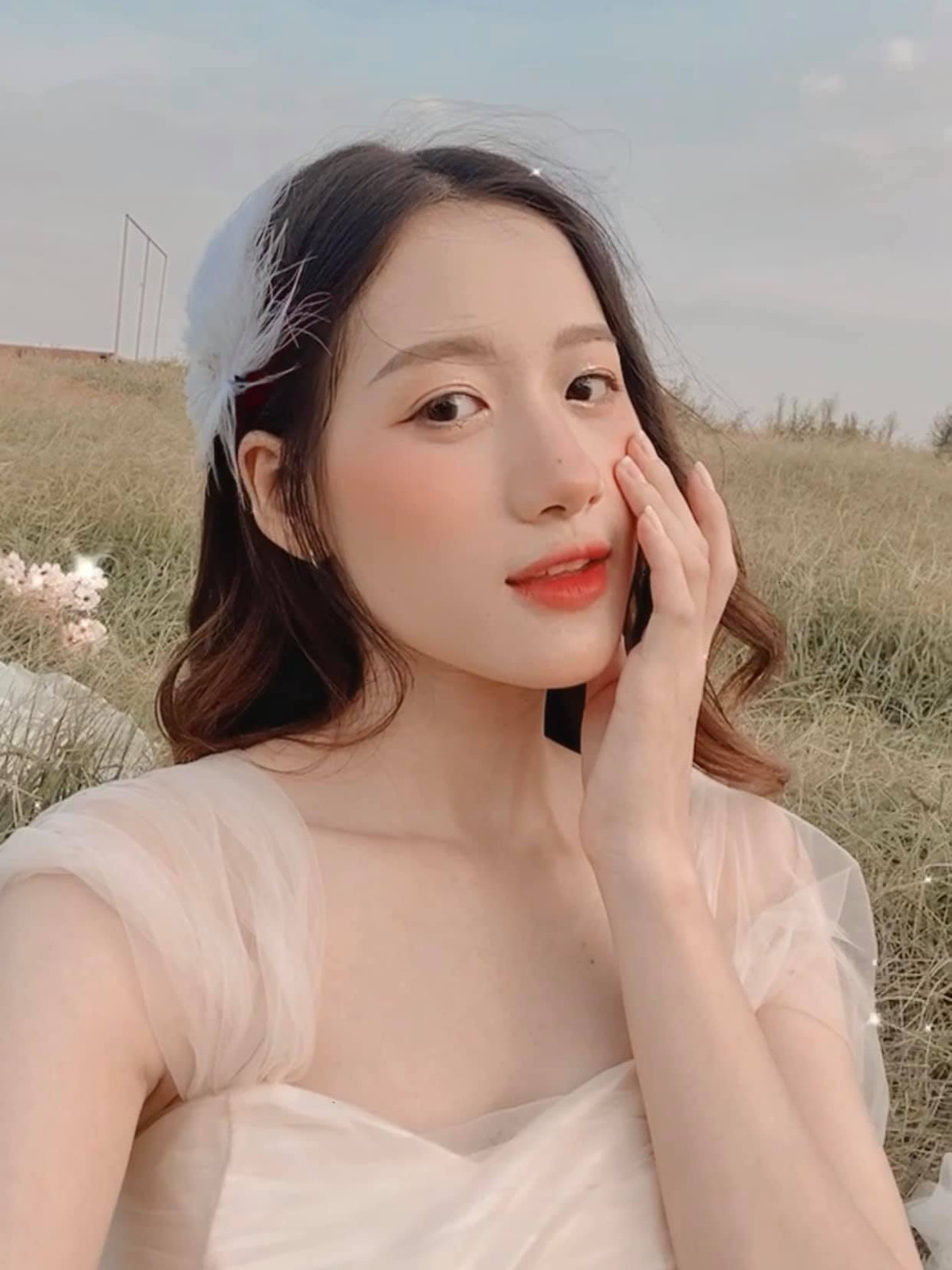 Ngoài thời gian dành cho việc học, Thu Uyên còn lấn sân làm mẫu ảnh.