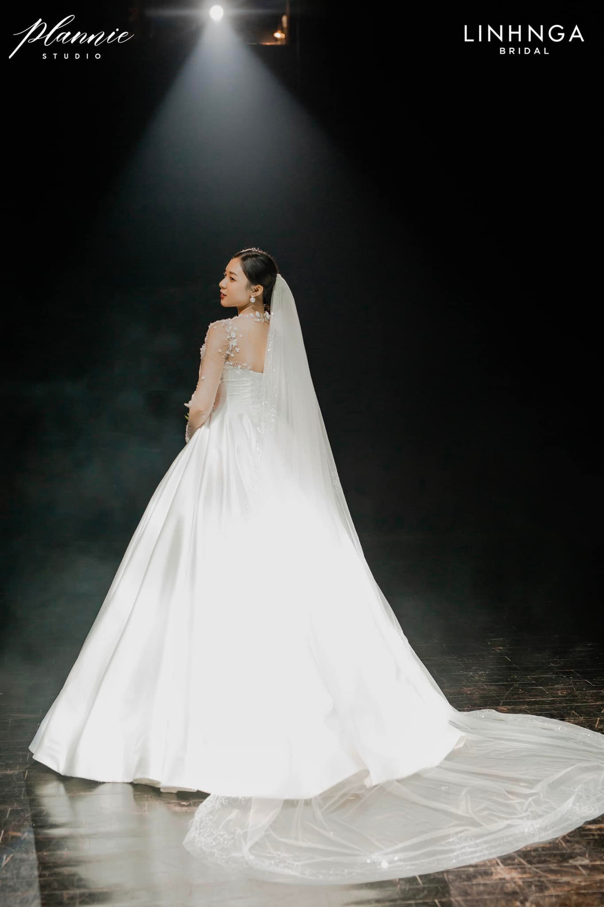 Phương Thảo được biết đến là một trong những MC trẻ nhất của Đài truyền hình Việt Nam.