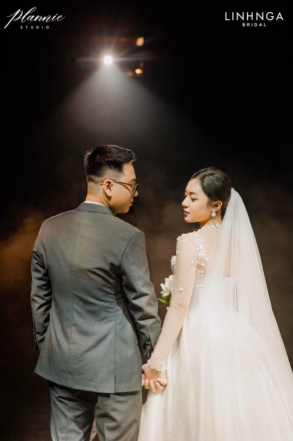 Được biết, "nửa kia" của nữ MC là người đứng sau các giải đấu hàng đầu của tựa game nổi tiếng và hiện còn là CEO của một công ty giải trí.