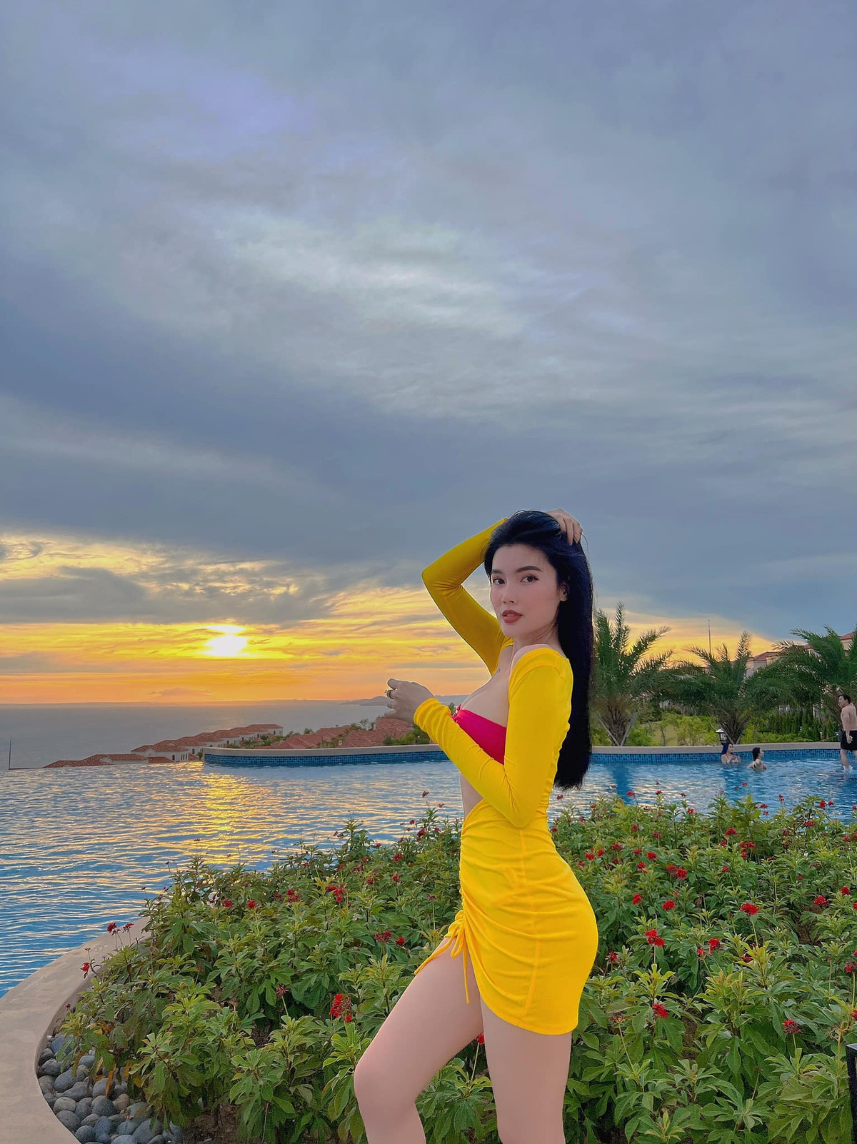 Đến thời điểm hiện tại, Vòng Phối Phối có một cuộc sống viên mãn bên đại gia đình luôn yêu thương, trân trọng nhau. Ảnh: FBNV