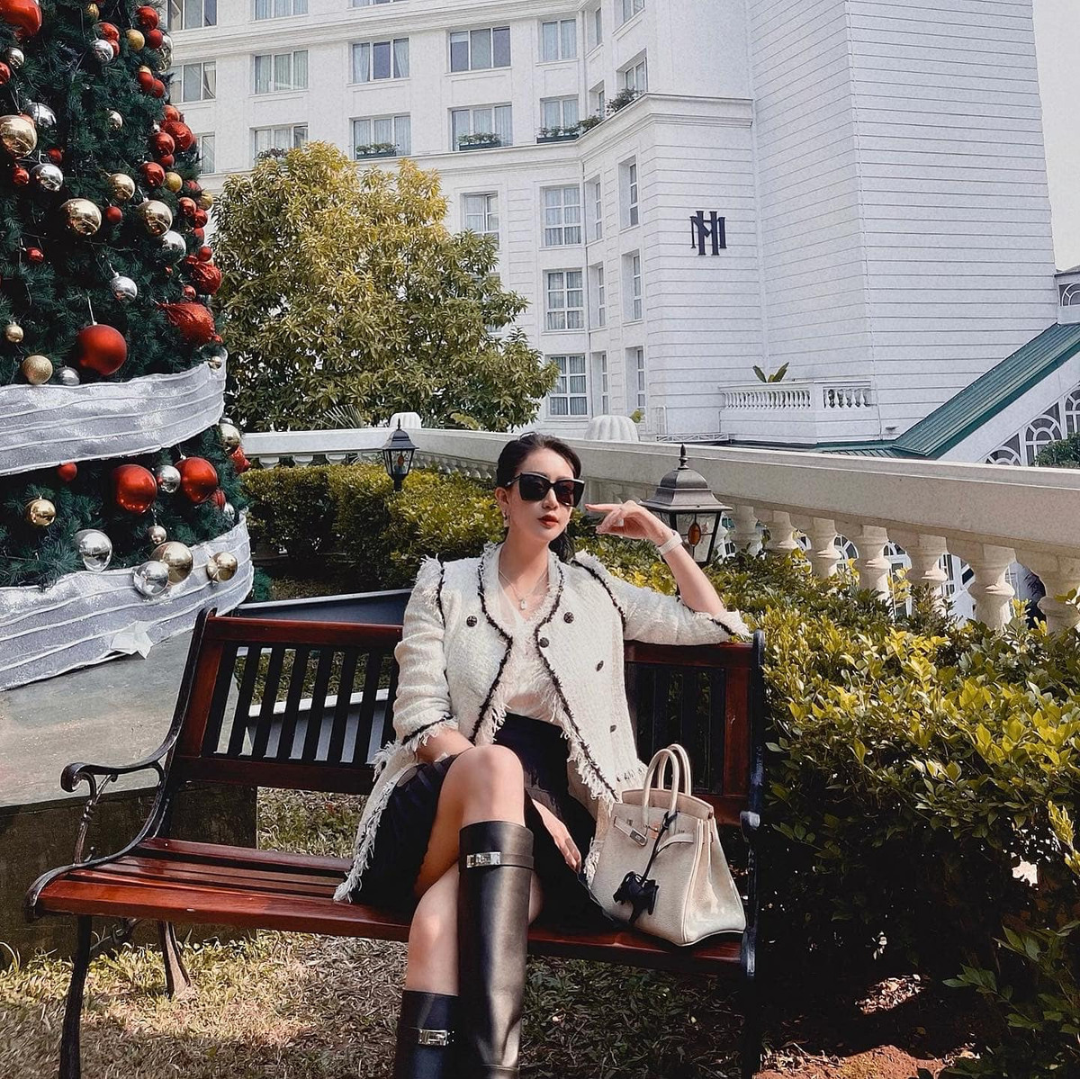 Nguyễn Thanh Tú, hay được gọi là Tú Boo, là cái tên rich kid khá mới trong hội con nhà giàu Việt Nam.