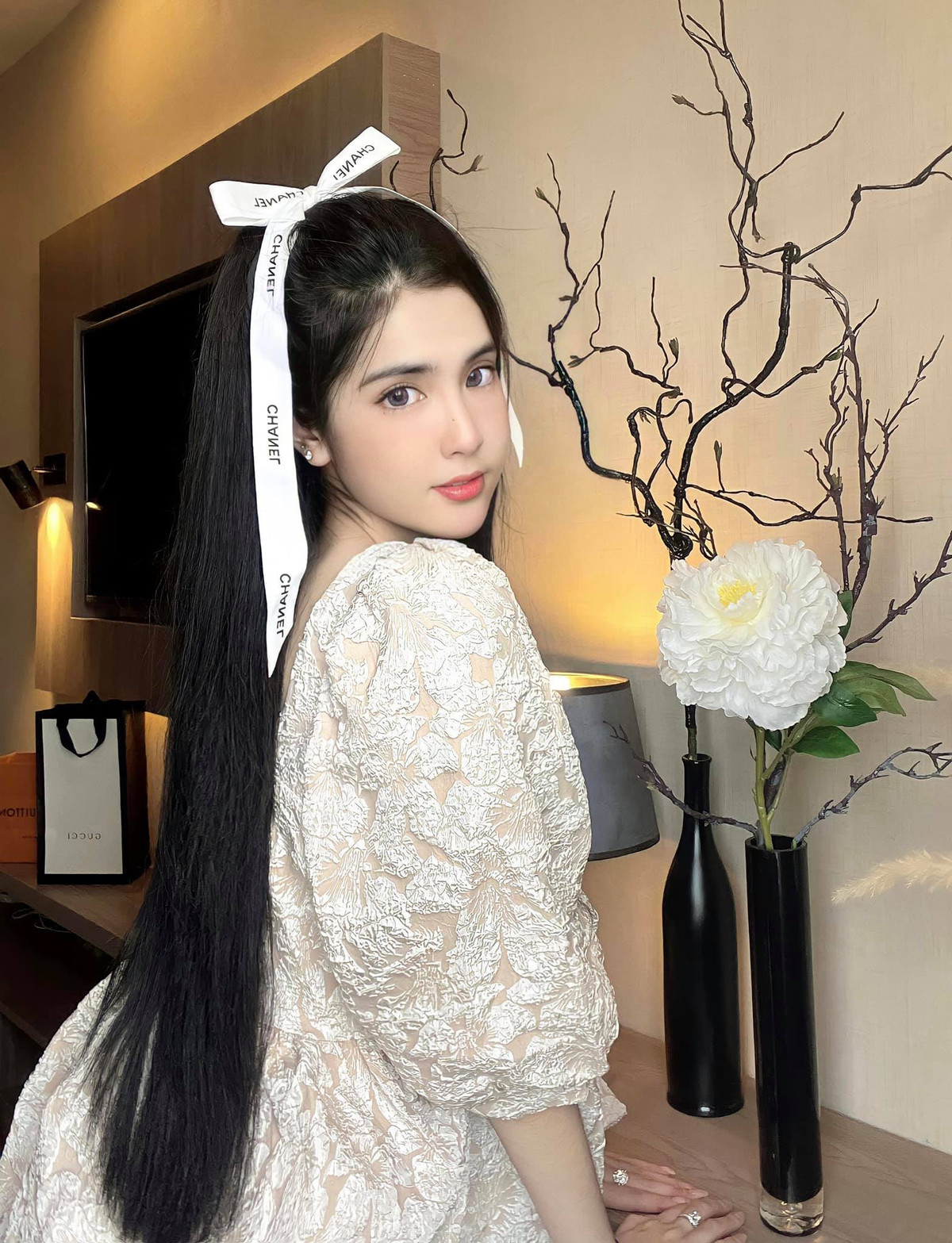 Hiện tại, hot girl Đồng Tháp đang làm mẫu ảnh, quảng cáo và kinh doanh thời trang.