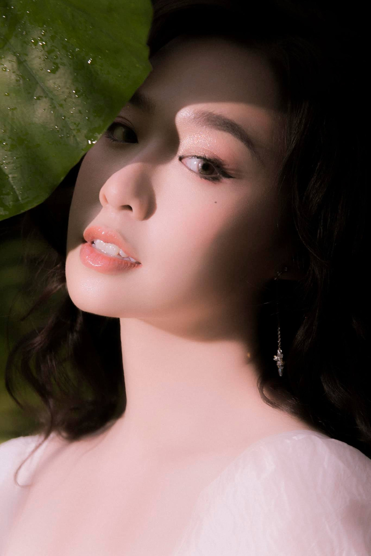 Có thể thấy, sau màn cầu hôn ngọt ngào, Hà My và chồng sắp cưới vẫn dành thời gian để tận hưởng những giây phút riêng tư, lãng mạn bên nhau.