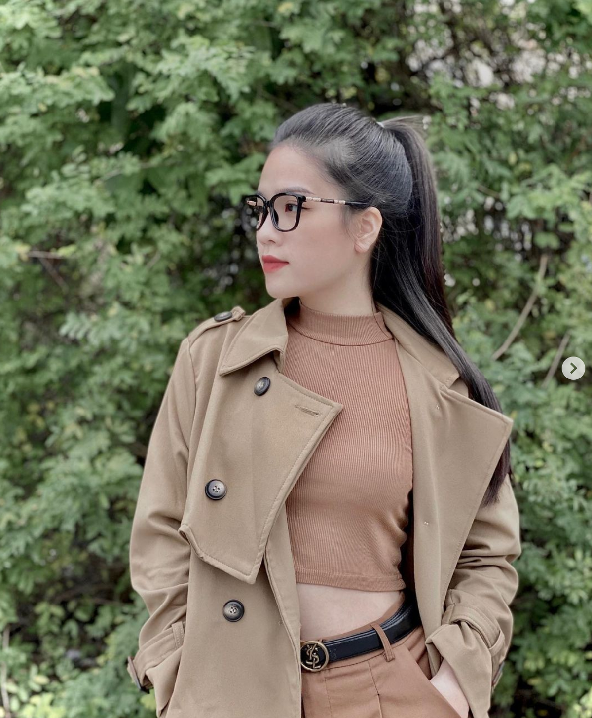 Trên trang cá nhân của chàng trai này cũng thường xuyên khoe ảnh tình bể bình bên gái xinh Huyền My. Ngoài khen đẹp đôi, rất nhiều cư dân mạng còn hối thúc, mong một ngày không xa đôi trẻ sẽ về chung một nhà.