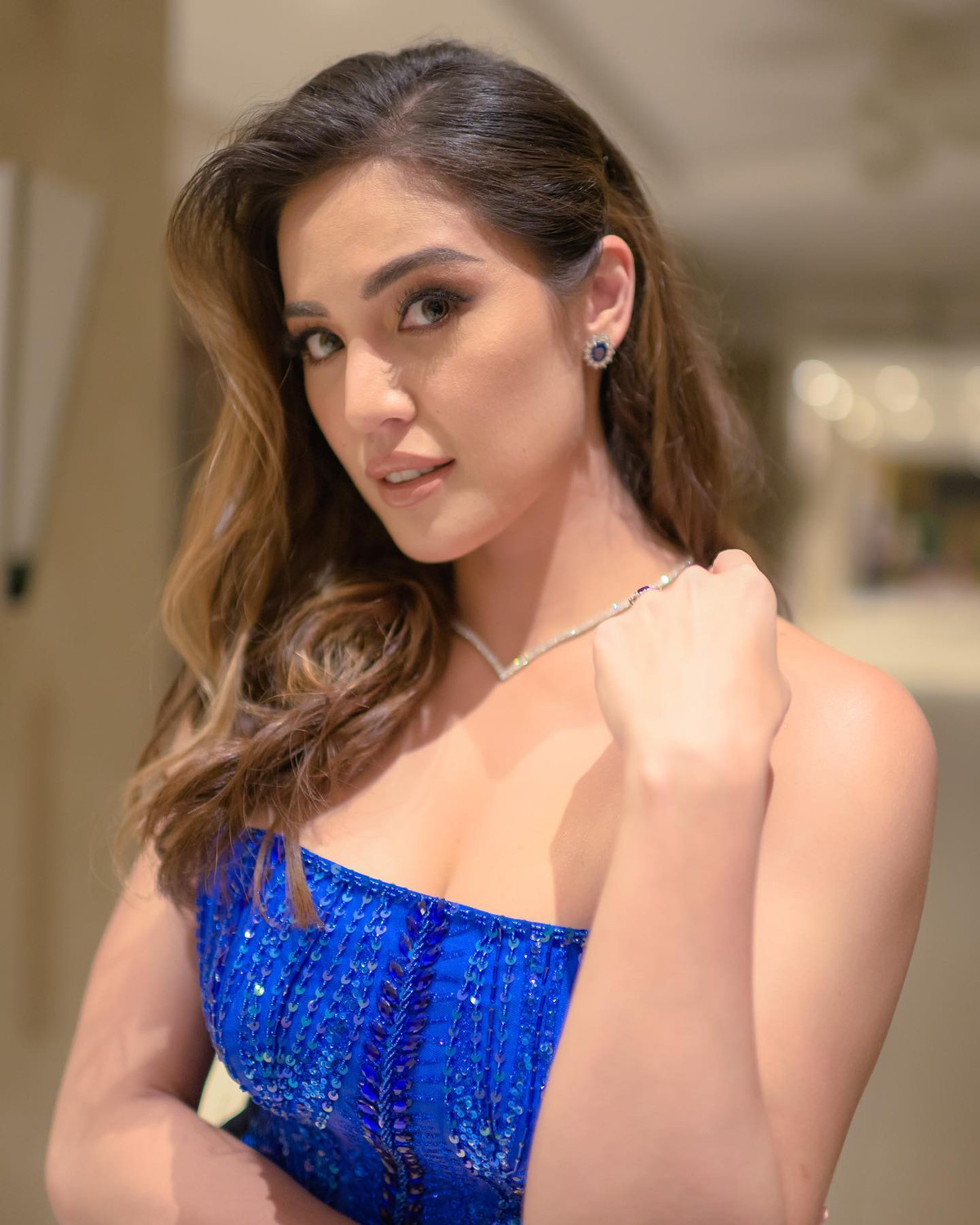 Hiện tại, cô vẫn đang là gương mặt quảng bá thương hiệu cho nhiều nhãn hàng có tiếng.