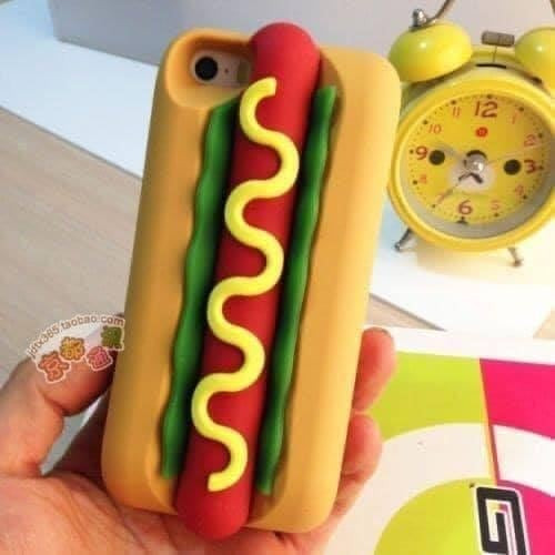 Mỗi khi đói, một chiếc xúc xích với tương ớt cùng tương hạt cà luôn làm chúng ta "thèm nhỏ dãi", thế nên tại sao không... đính chúng luôn vào điện thoại của bạn.