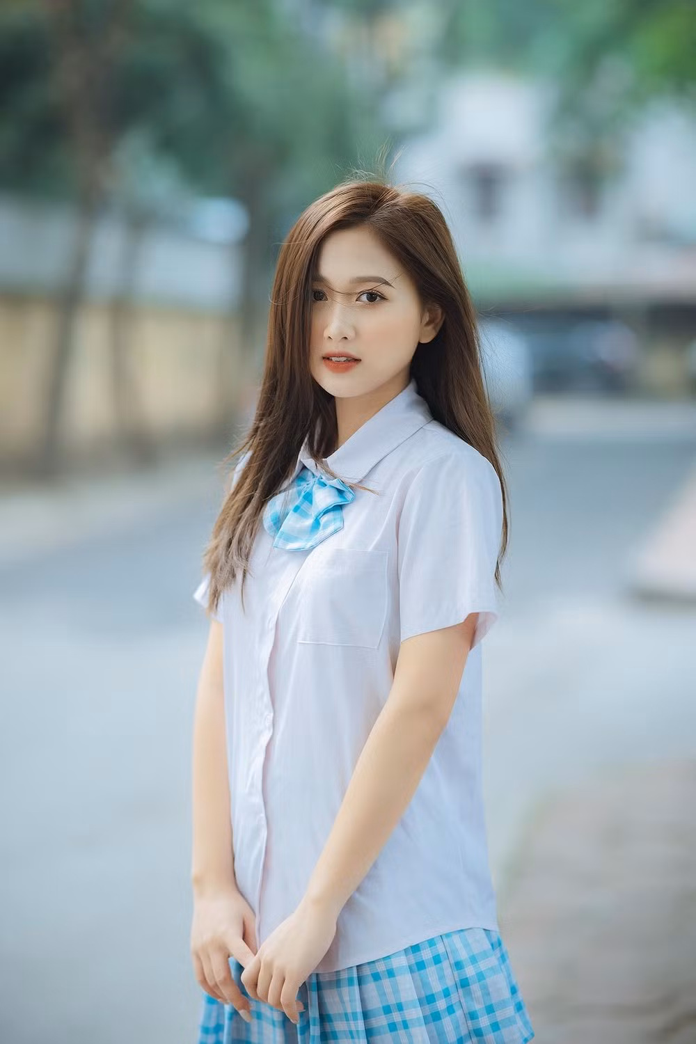 Gương mặt xinh đẹp như gái Hàn của Thu Hương chính là điểm cuốn hút khán giả mỗi lần xem MV.