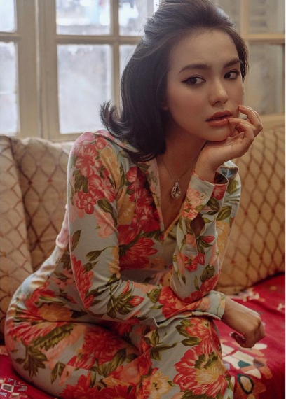 Gái xinh Hà thành Hồ Thiên Trang cũng là gương mặt được giới trẻ ngưỡng mộ khi vừa xinh đẹp, lại giỏi kiếm tiền.