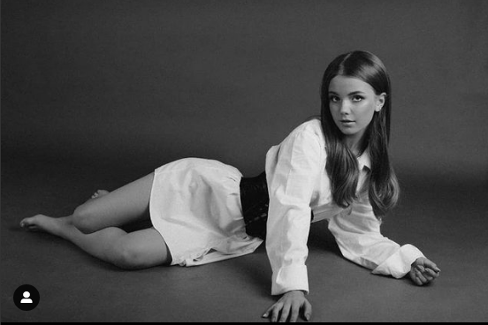 Cô là một trong những gương mặt trẻ được săn đón nhiều nhất ở thời điểm hiện tại.