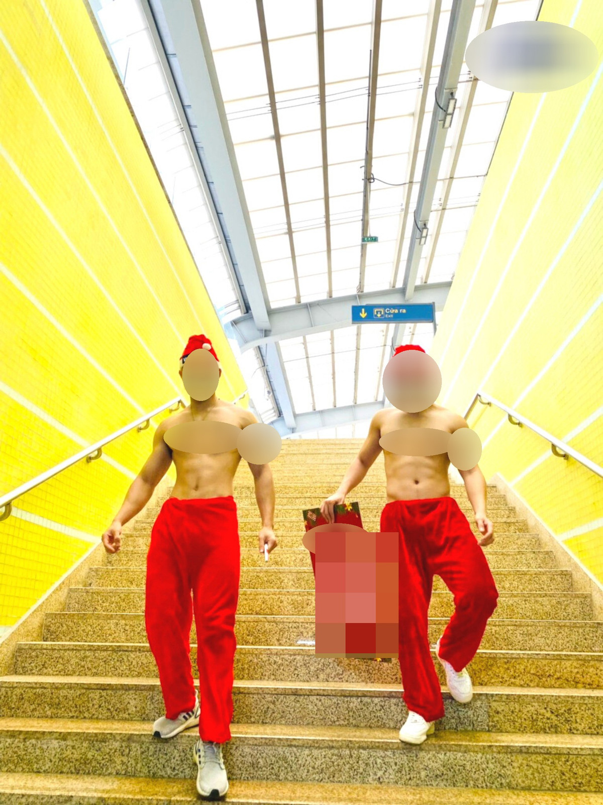 Được biết, ngay sau khi hình ảnh được đăng tải, Sở Văn hóa - thể thao Hà Nội đề xuất cho áp dụng xử phạt tương ứng số tiền phạt là 137 triệu đồng.