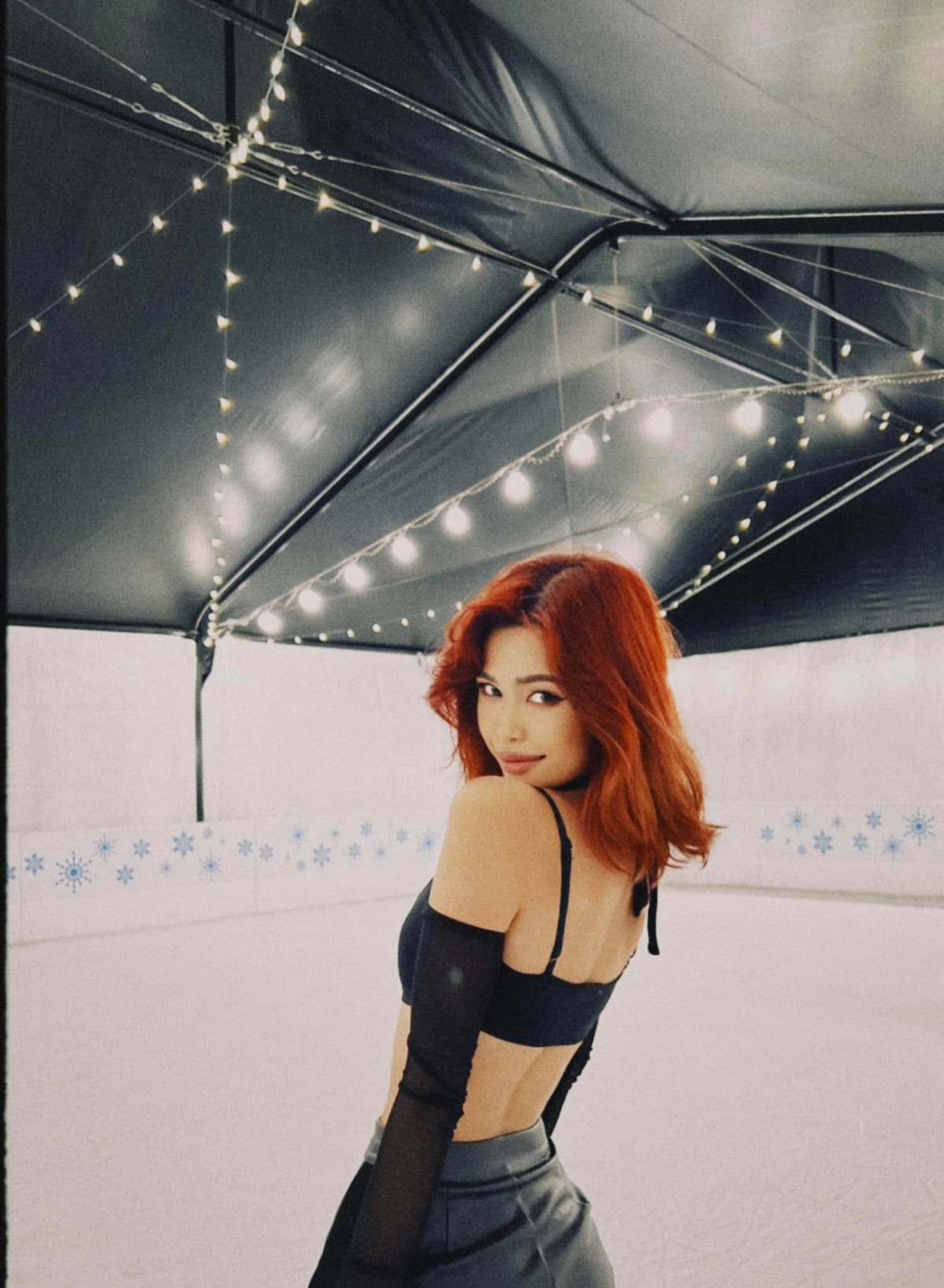 Gái xinh 2K từng là người mẫu tự do và đang kinh doanh một thương hiệu thời trang.