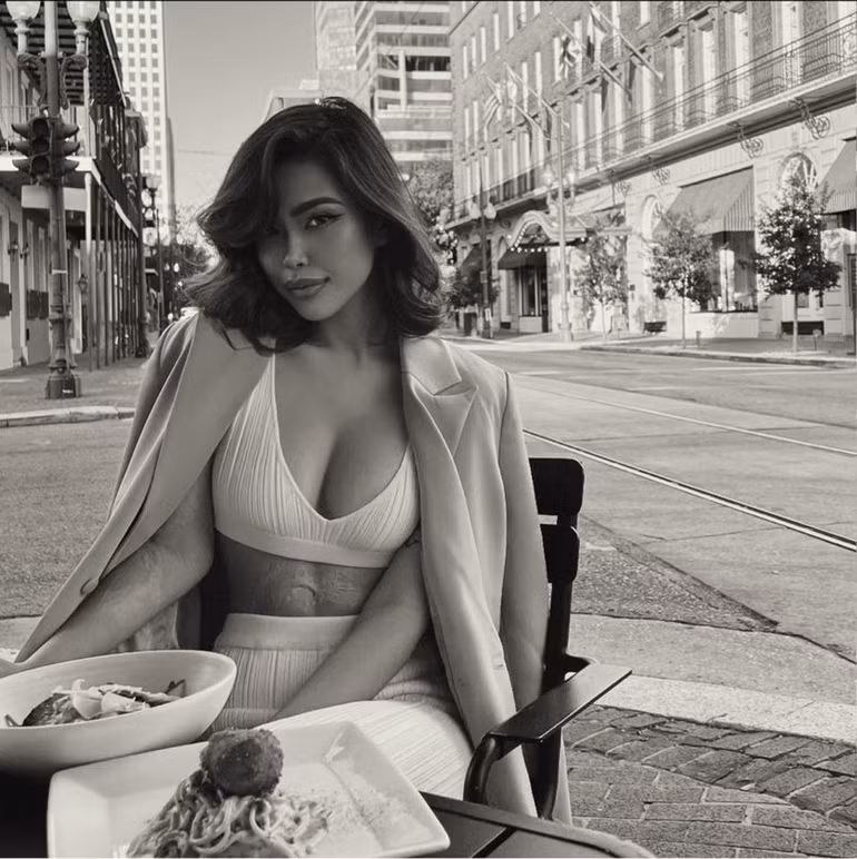 Nina Pham cho hay cô sinh sống, học tập ở Nga từ nhỏ và mới trở về Việt Nam mấy năm qua.