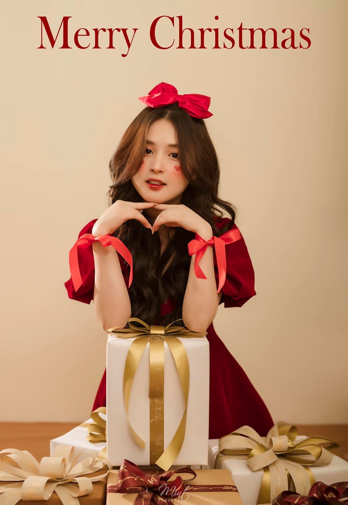 Mới đây, nữ streamer Thảo Nari đã tung bộ ảnh lung linh trước thềm Giáng Sinh cực ấn tượng.