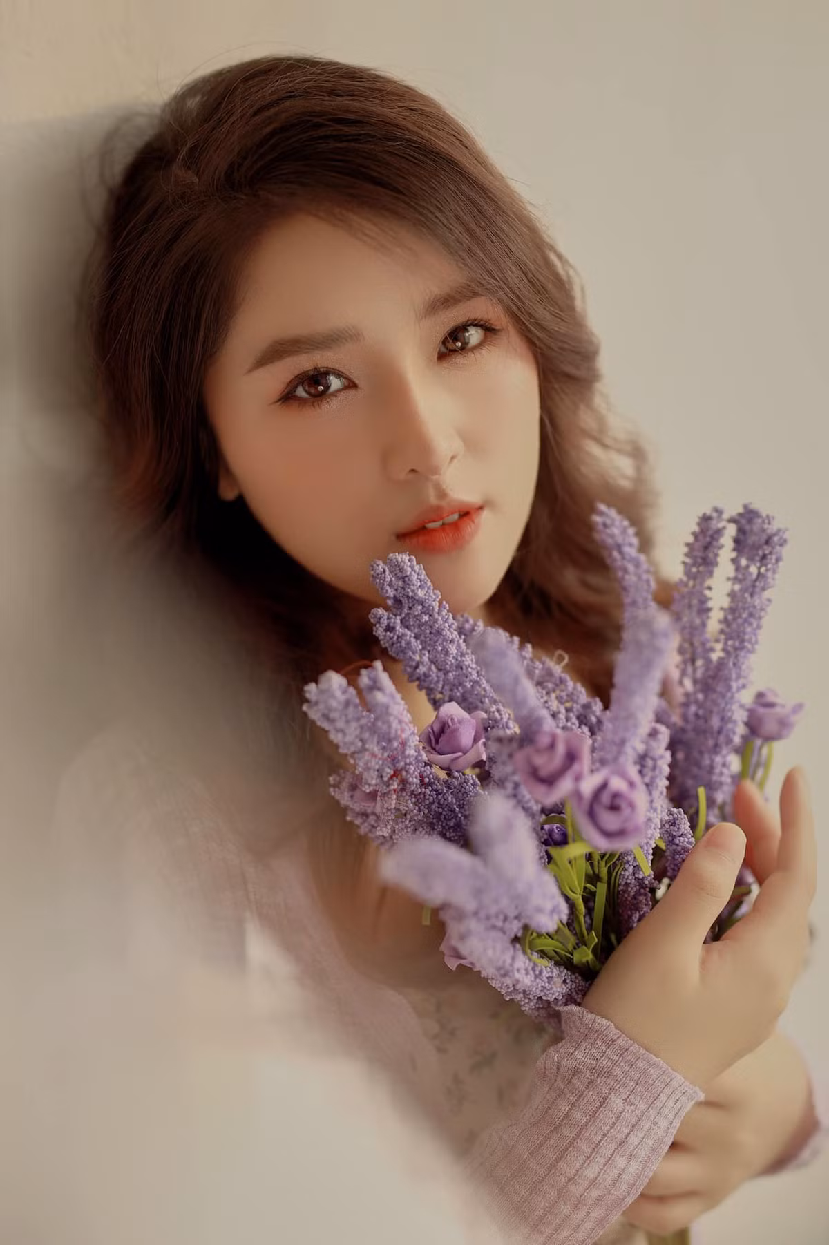 Thanh Nga sở hữu gương mặt khả ái, xinh xắn không khác gì hot girl.