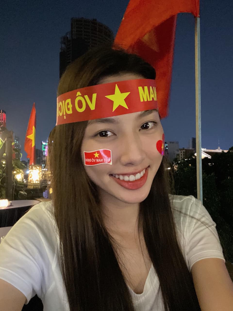 Được biết, Thuỳ Tiên cũng là một fan cuồng của bóng đá. Trong những lần thi đấu của đội tuyển quốc gia Việt Nam, Thùy Tiên thường xuyên gửi lời chúc chiến thắng đến các chàng trai áo đỏ.