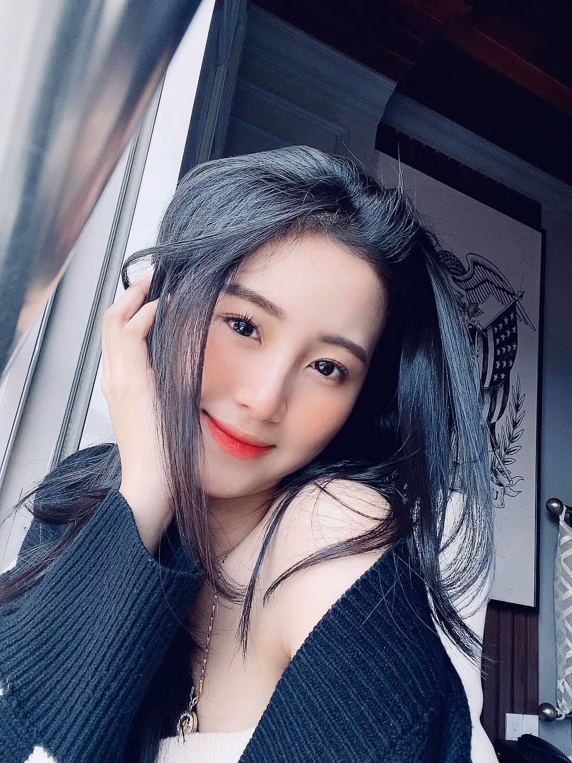 Nhật Vy khá ít khi công khai cuộc sống cá nhân trên Facebook hay Instagram.