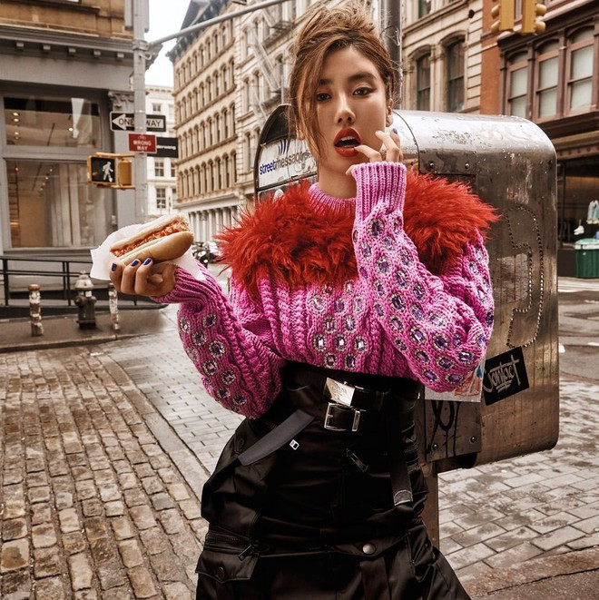 Cô từng là giám đốc sáng tạo cho doanh nghiệp thời trang đa nhãn hiệu Surrender.