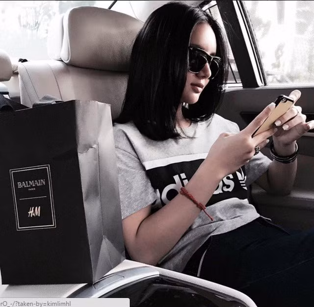 Kim Lim (SN 1994 - Singapore), con gái tỷ phú Peter Lim là gương mặt không còn xa lạ trong hội con nhà giàu thế giới.