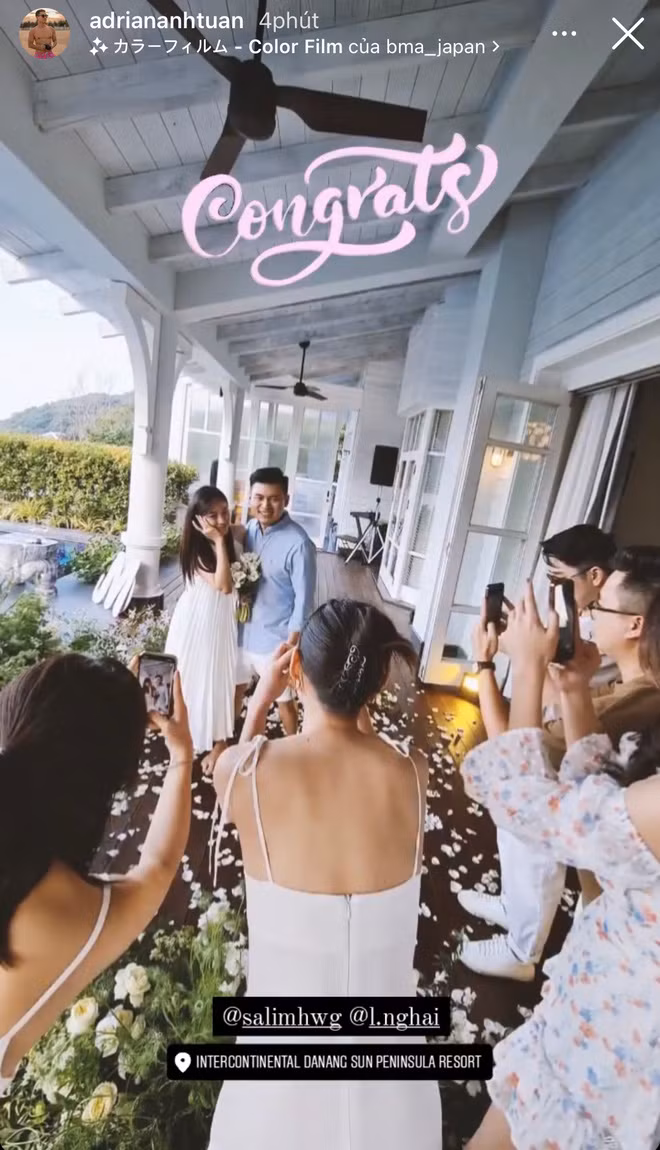 Những người bạn đều mặc dress code trắng, phần trang trí của buổi tiệc cũng được chuẩn bị cực kỳ kỹ lưỡng.