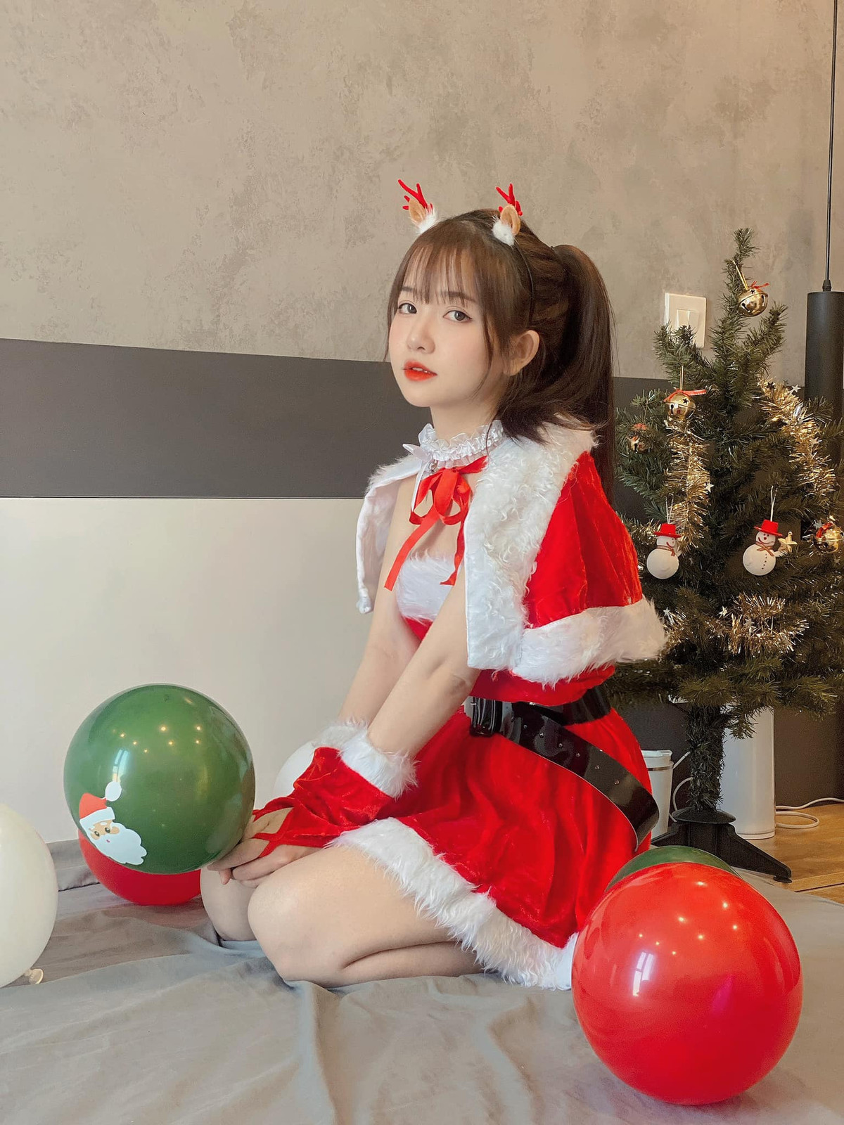 Thuỳ Trang hiện tại vẫn tập luyện chăm chỉ và thường xuyên chia sẻ kinh nghiệm tập tành đến người hâm mộ của mình.